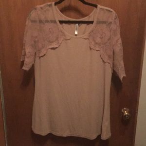 Ladies blouse with sheer sleeves